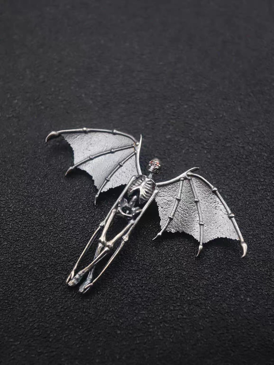 Skull Collar Pins 💀