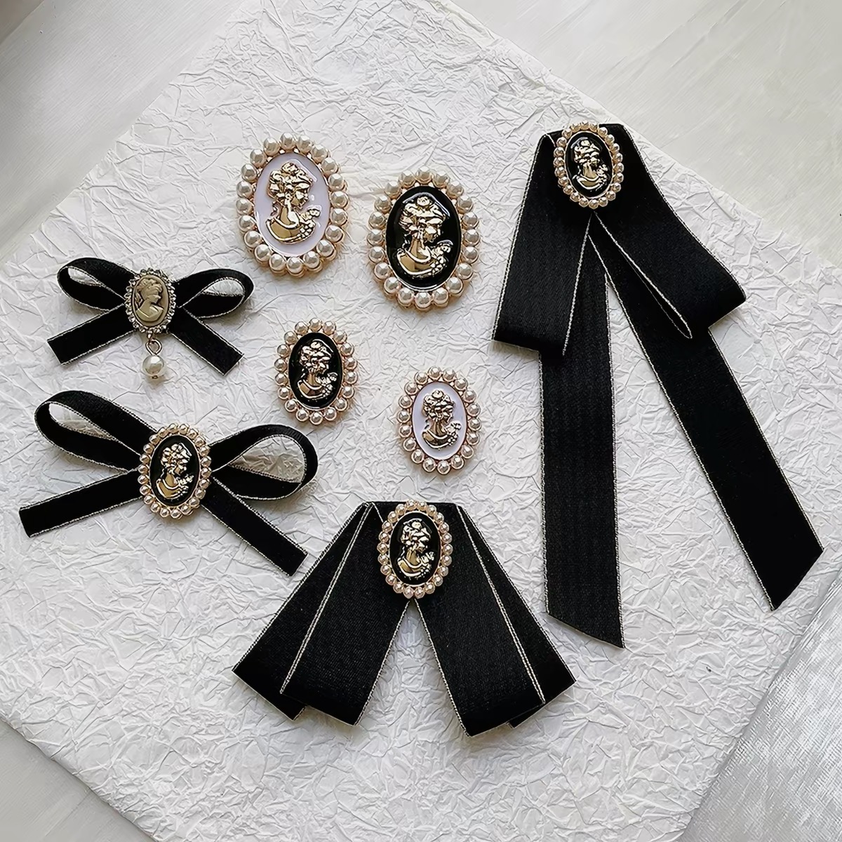 Dark Academia Brooches 🪶