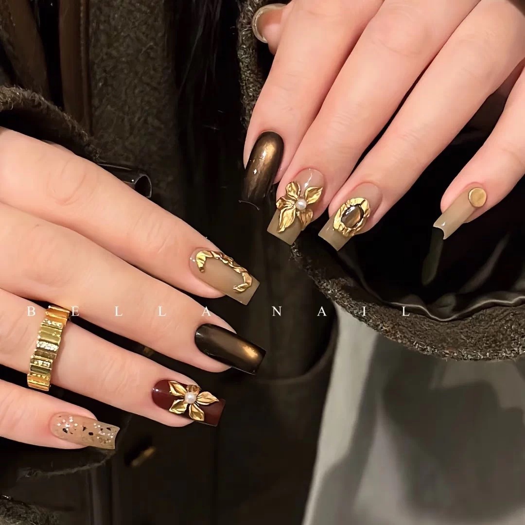 Dark Academia Nail Art 🖤