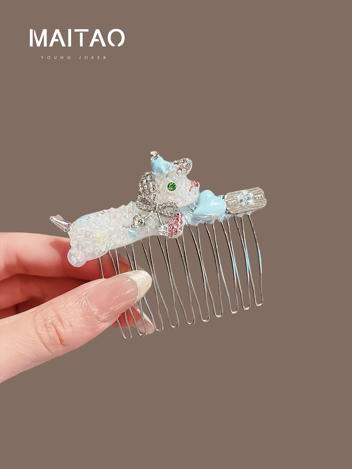 Animal Hair Combs 🦢