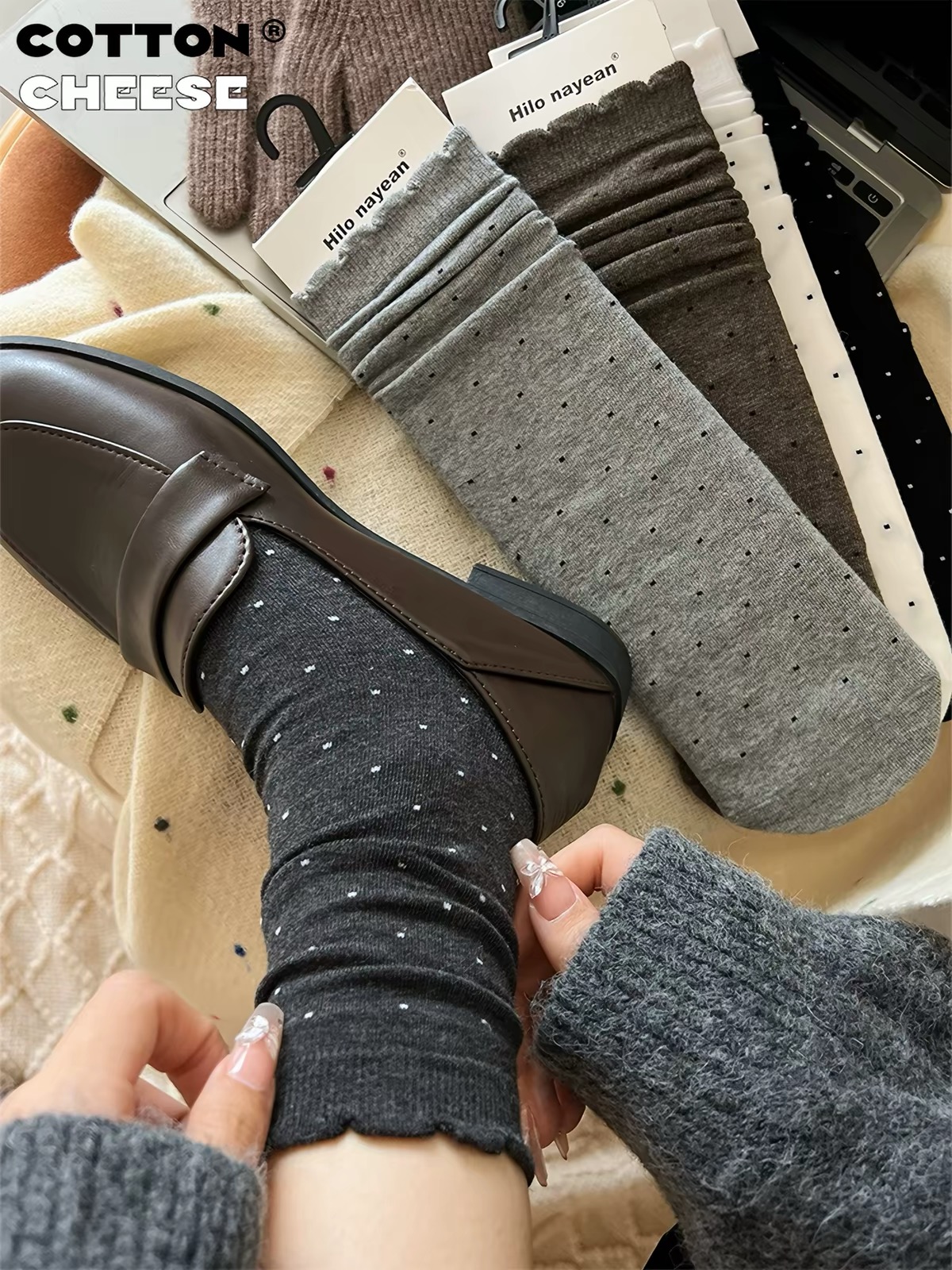 Dark Academia Socks 🧦