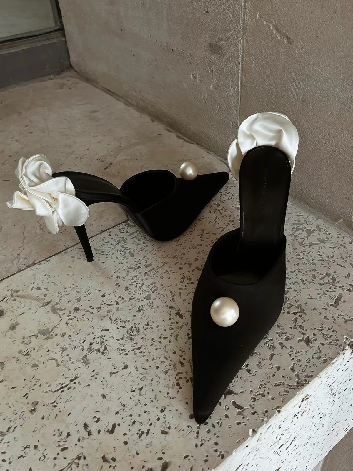 Sculptural High Heels 🗿